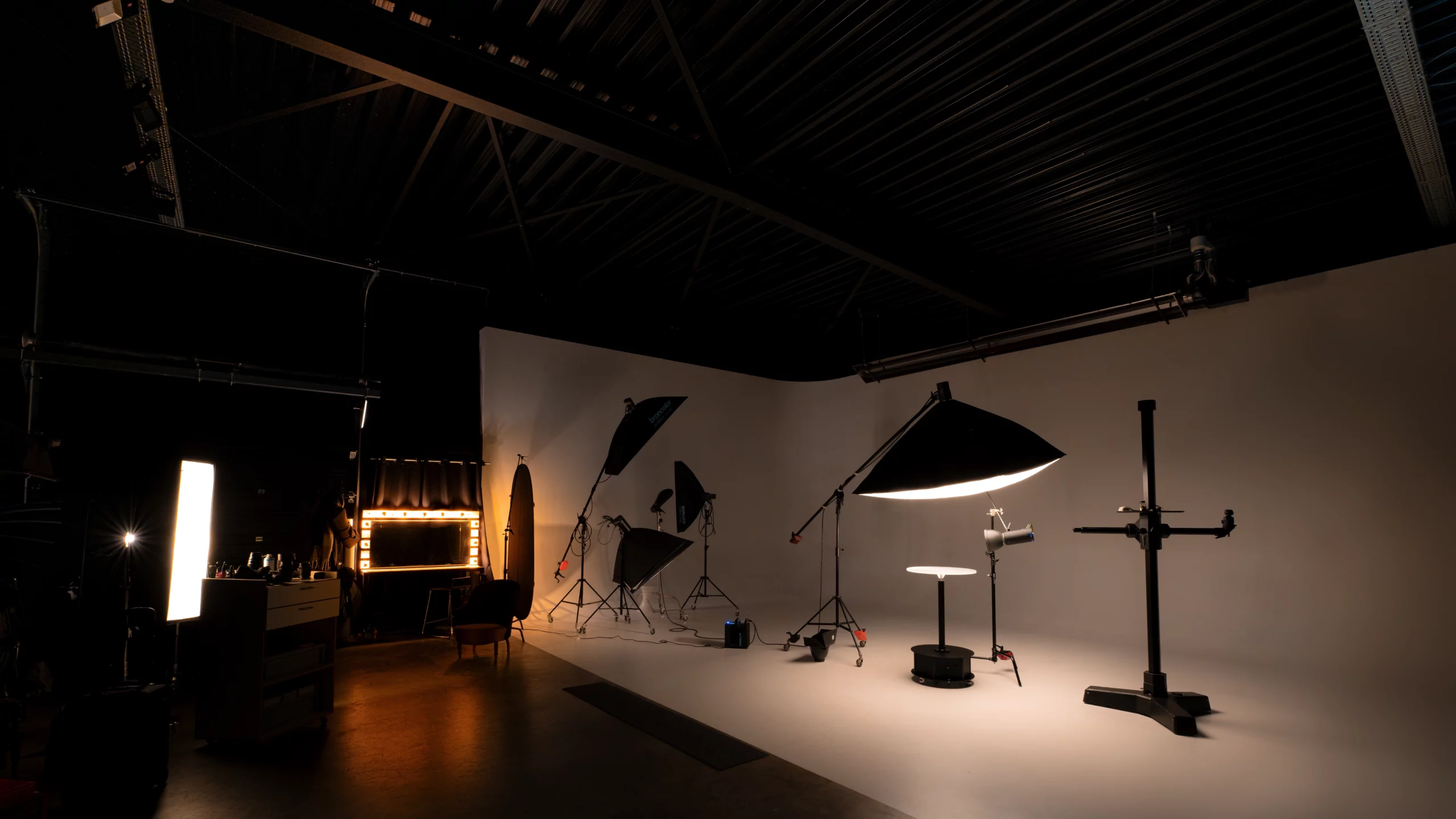 Photo Studio Slide 4